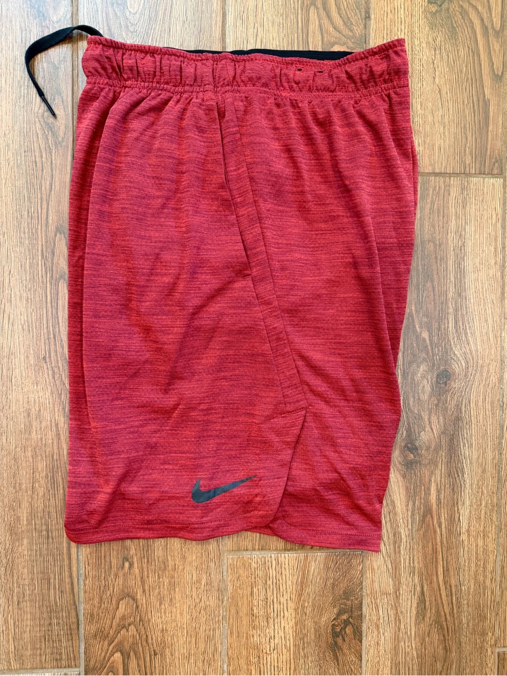 Nike Men's Red Athletic Shorts 9” pockets / men’s large